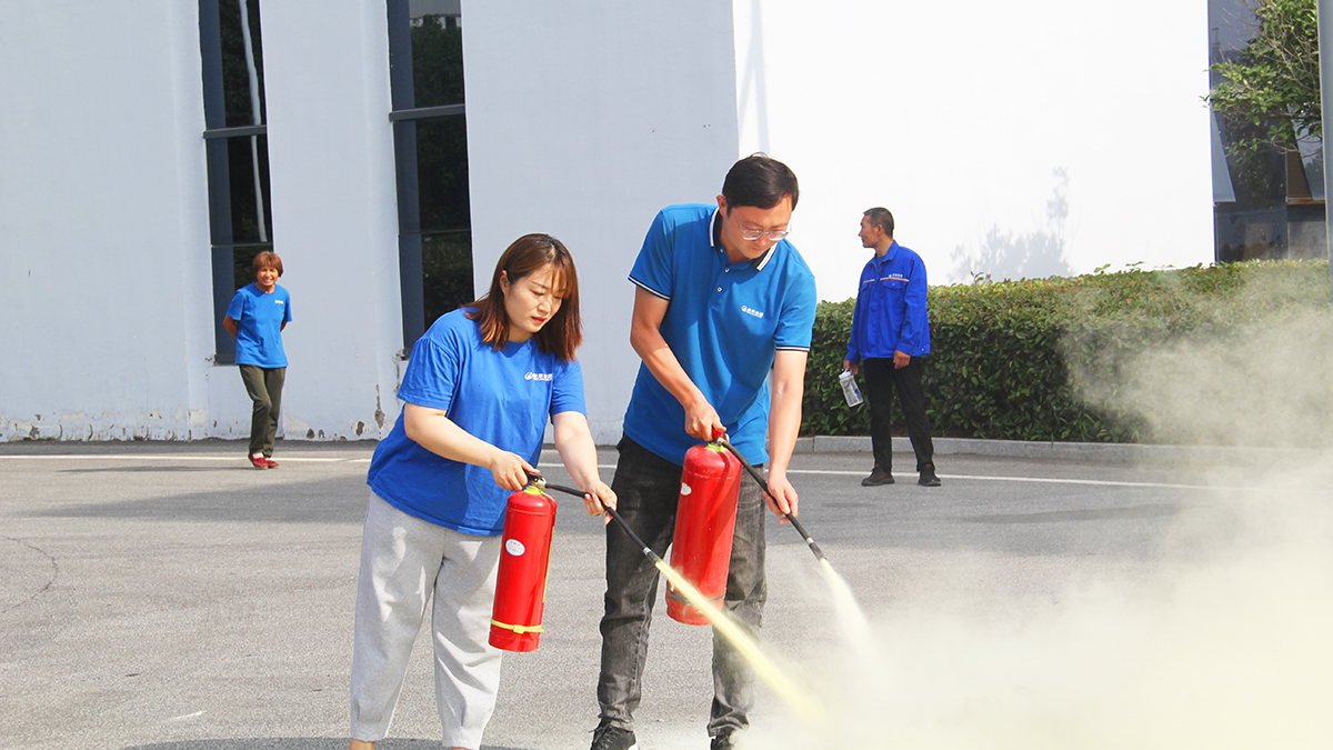 豪家集團積極響應(yīng)市消委會開展消防宣傳月活動5